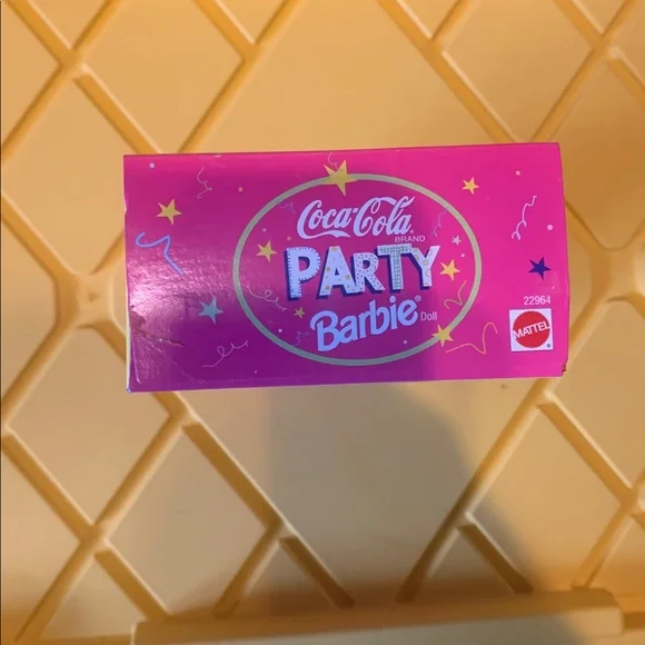 Vintage 1998 NRB Coca Cola Party Barbie 22964 - Picture 8 of 8